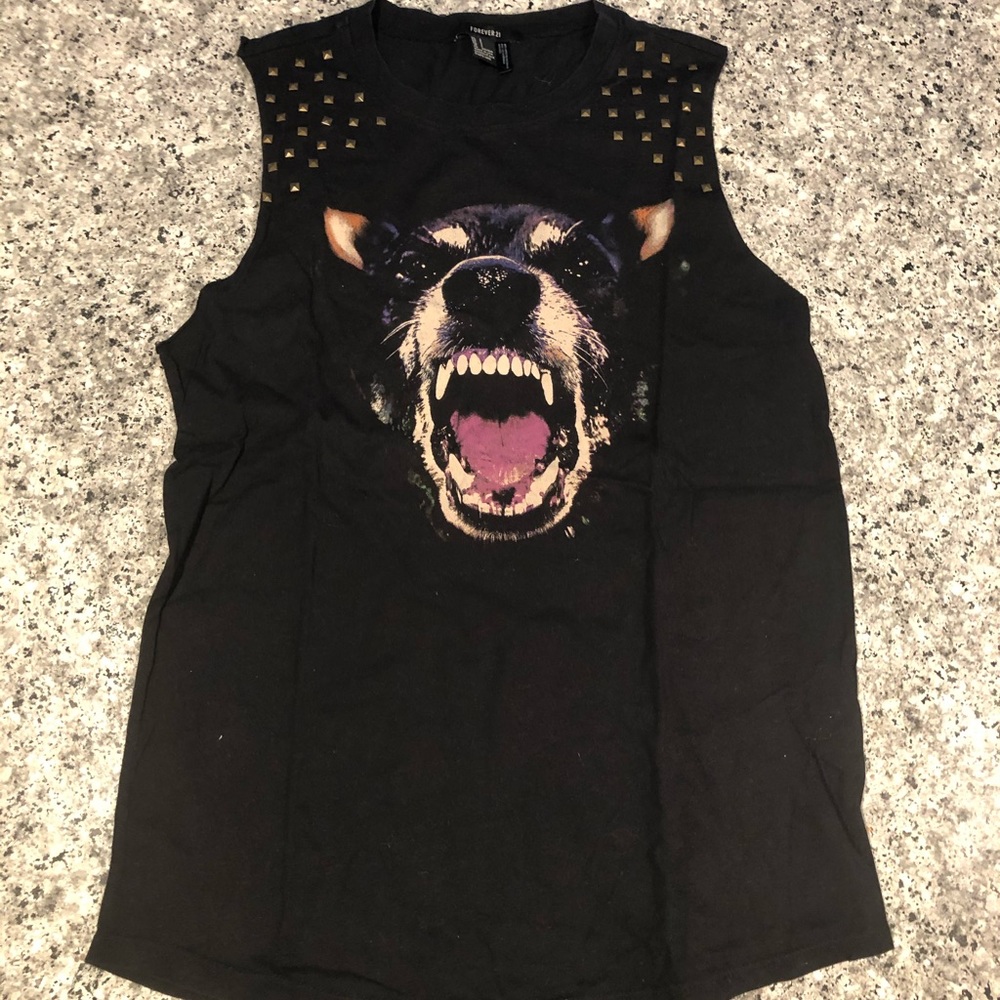 Tank - Picture 3 of 5